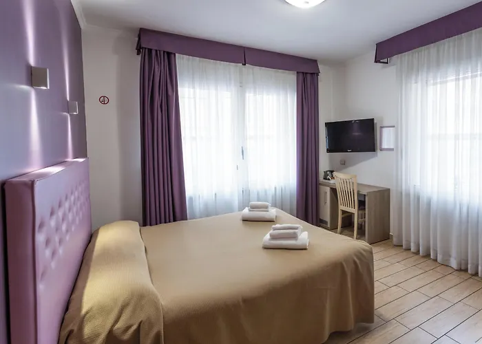 Hotiday Collection - Barberini Apartmanhotel Róma